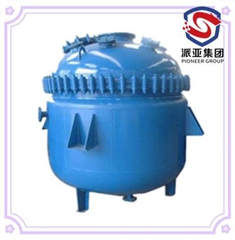 Lasivuorattu tislaussäiliö