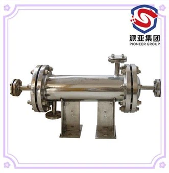 Ruostumattomasta teräksestä valmistettu vaippa ja putki lämmönvaihdin